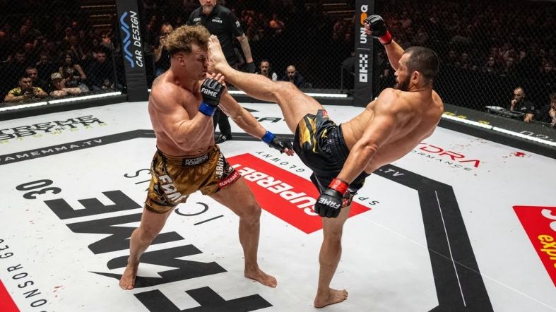 Rozjetý Muradov získal další titul. Soupeř byl o 20 kilo těžší